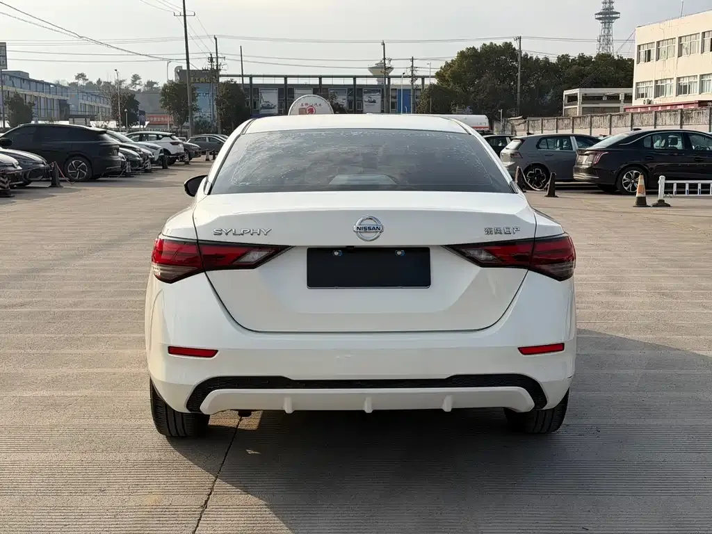 Nissan Sylphy 2022 из CN, фото 4