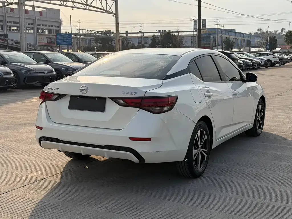 Nissan Sylphy 2022 из CN, фото 10