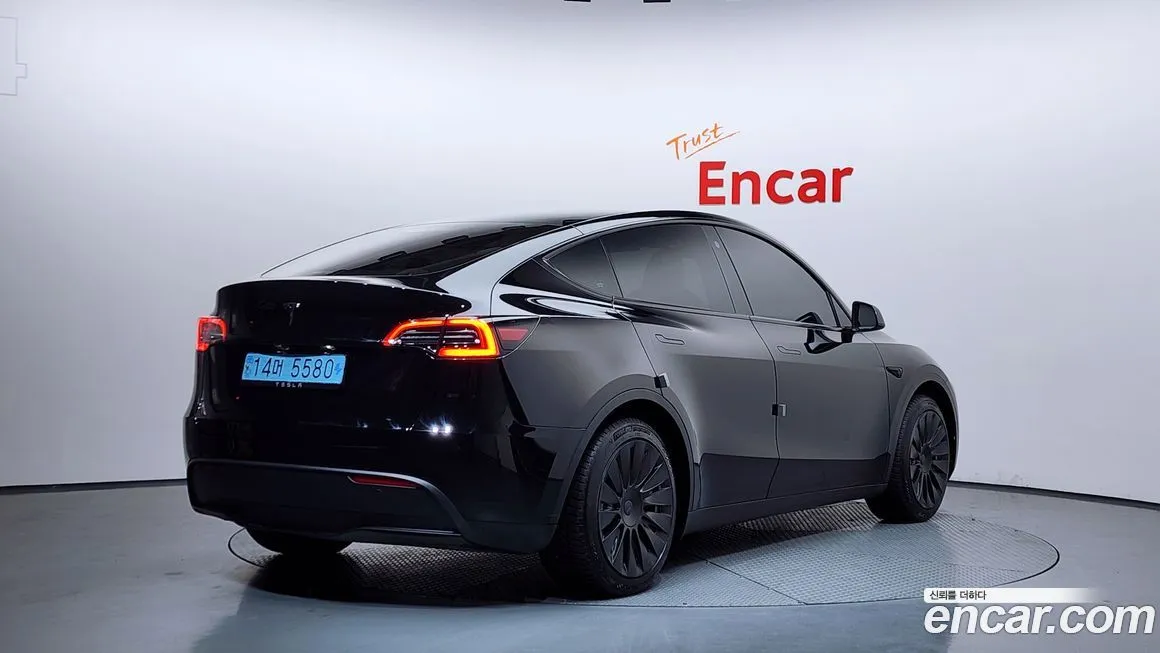 Tesla Model Y 2024 из KR, фото 9