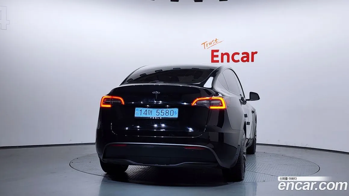 Tesla Model Y 2024 из KR, фото 8