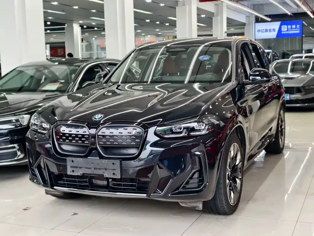 BMW iX3 2024 из CN, фото 1