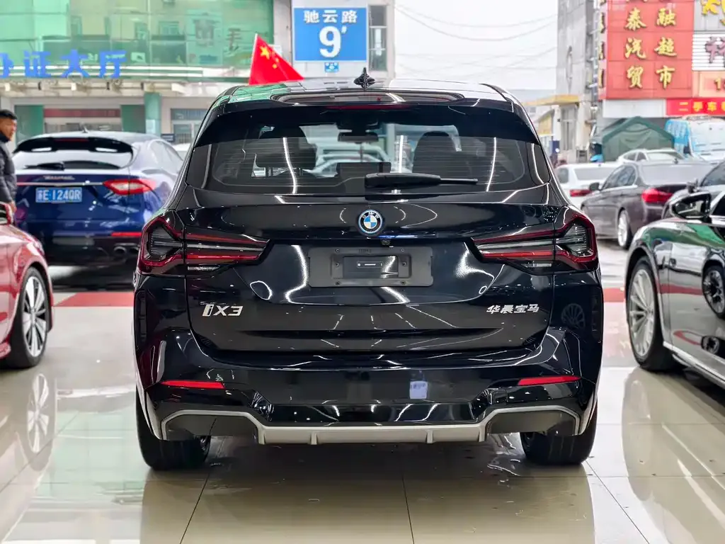 BMW iX3 2024 из CN, фото 5