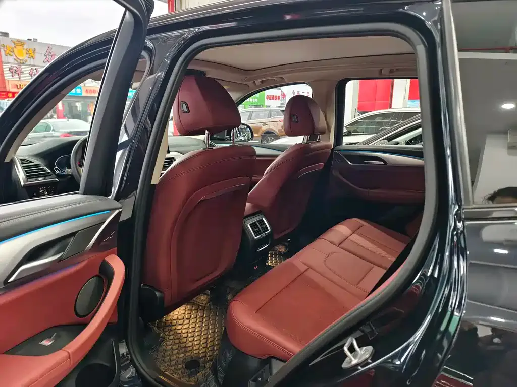 BMW iX3 2024 из CN, фото 3