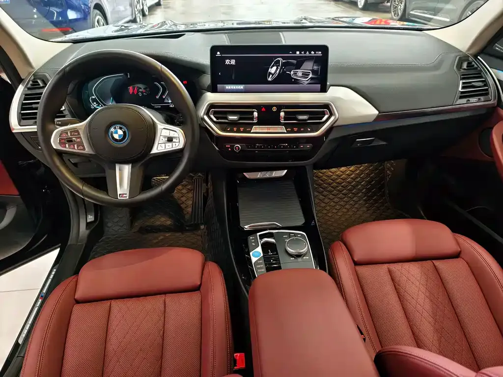 BMW iX3 2024 из CN, фото 2