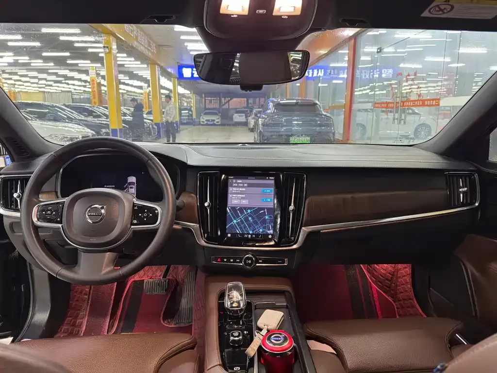 Volvo S90 2023 из CN, фото 3