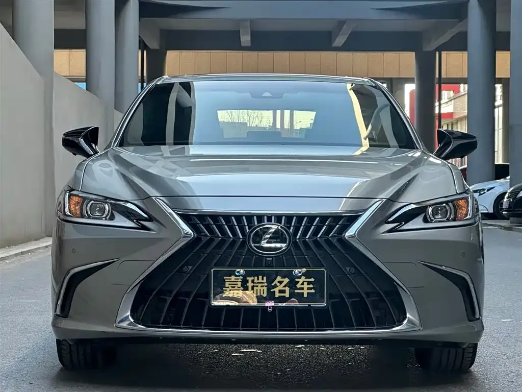 Lexus ES 2024 из CN, фото 2