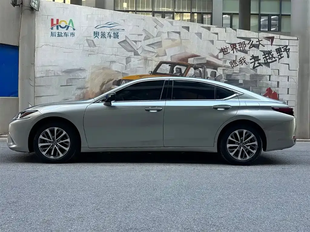 Lexus ES 2024 из CN, фото 9