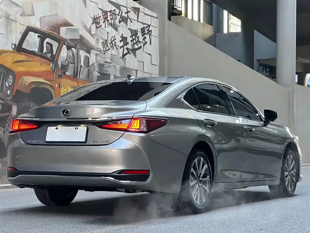 Lexus ES 2024 из CN, фото 8