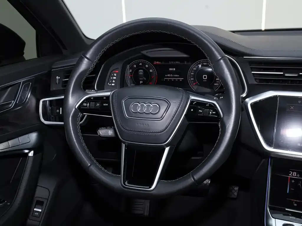 Audi A6L 2024 из CN, фото 8