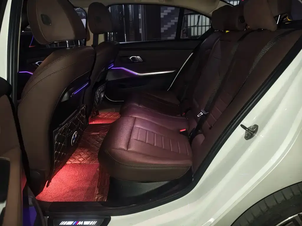 BMW 3 Series 2021 из CN, фото 8