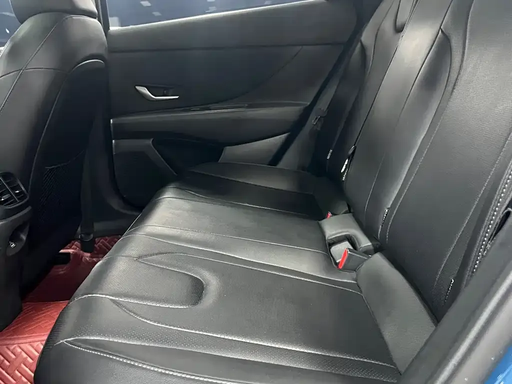 Hyundai Elantra 2022 из CN, фото 10
