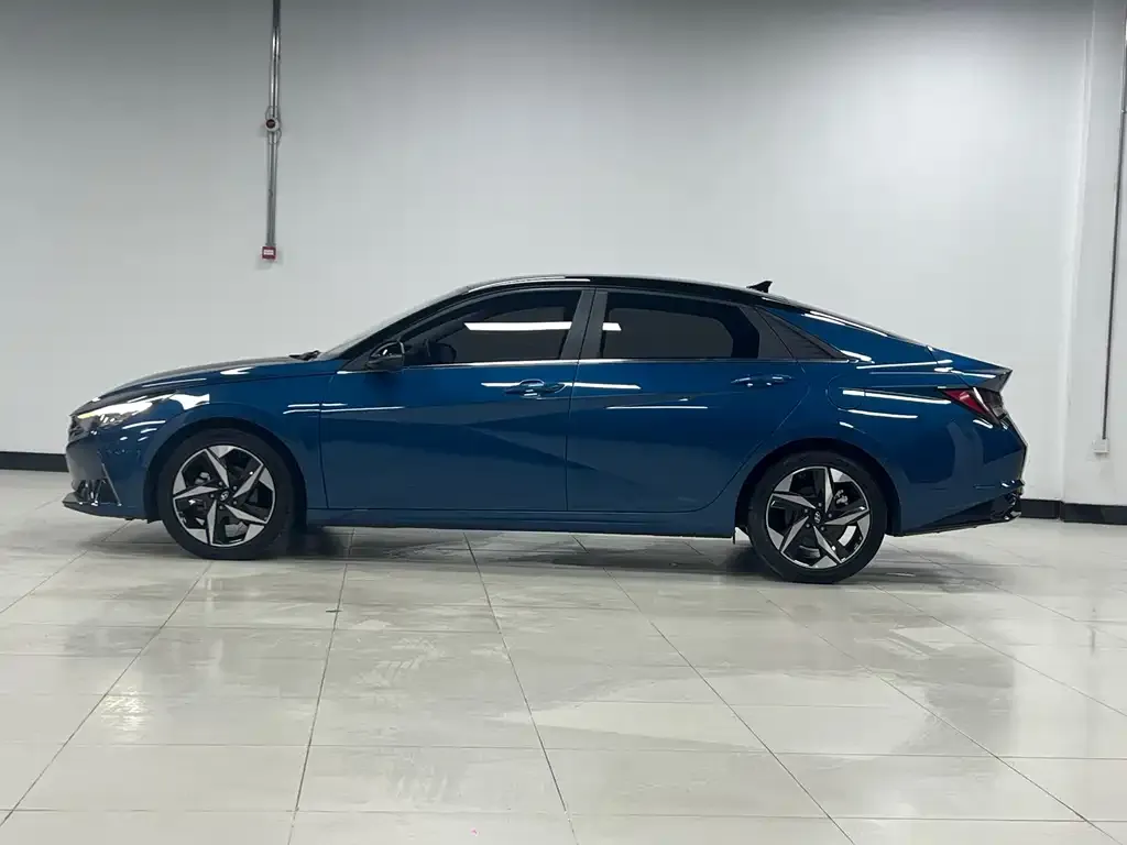 Hyundai Elantra 2022 из CN, фото 5