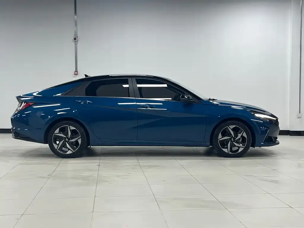 Hyundai Elantra 2022 из CN, фото 7