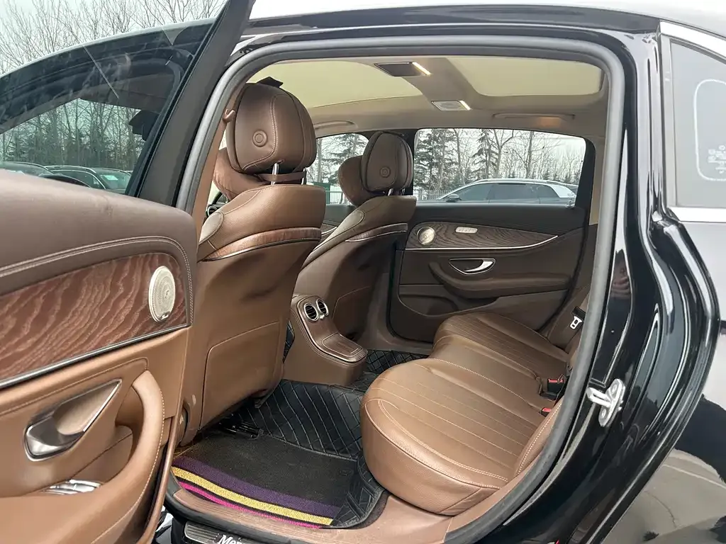 Mercedes-Benz E-Class 2022 из CN, фото 5