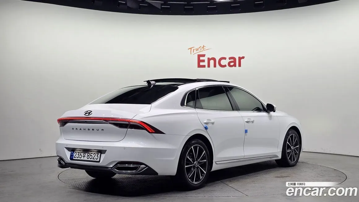Hyundai Grandeur 2023 из KR, фото 9