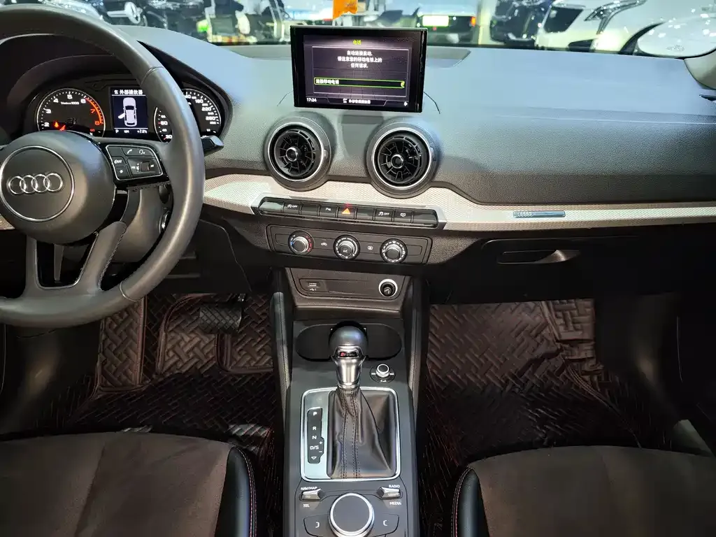 Audi Q2L 2021 из CN, фото 9
