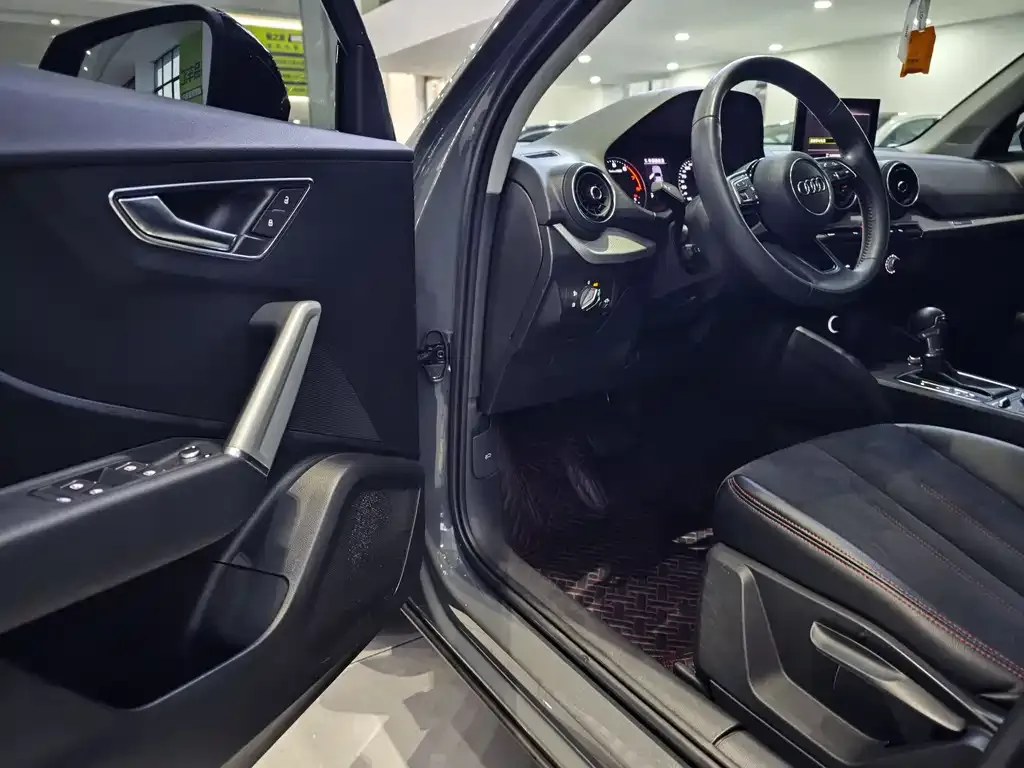 Audi Q2L 2021 из CN, фото 8