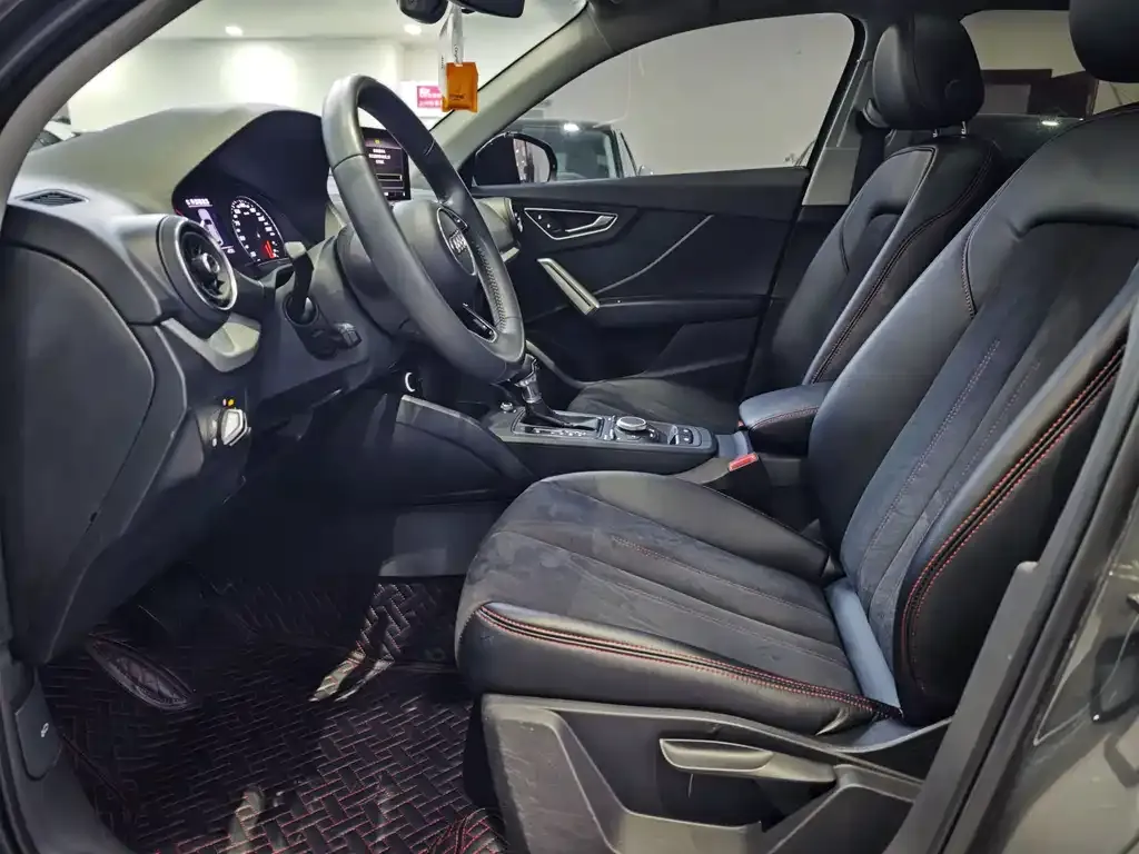 Audi Q2L 2021 из CN, фото 5