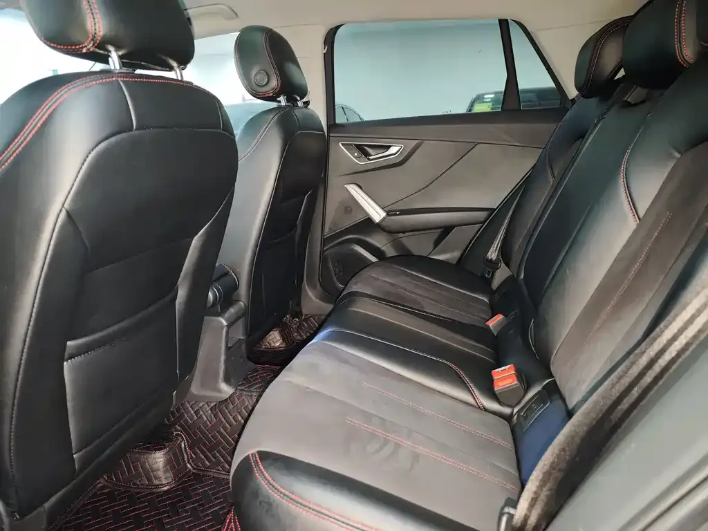 Audi Q2L 2021 из CN, фото 4