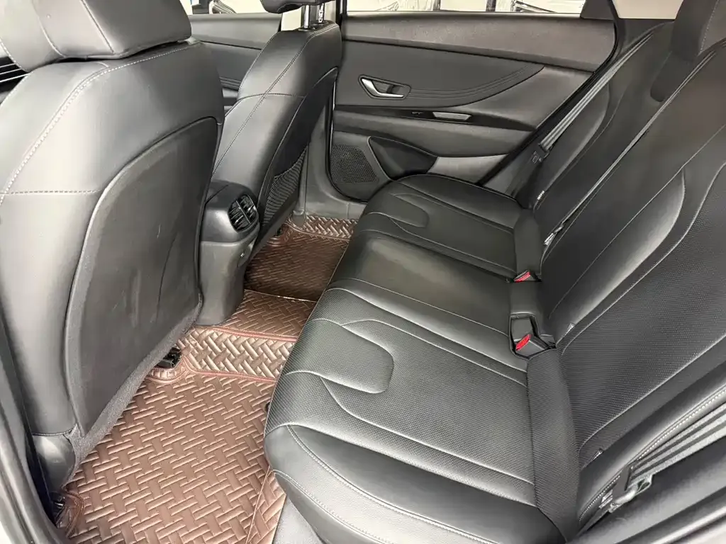 Hyundai Elantra 2022 из CN, фото 7