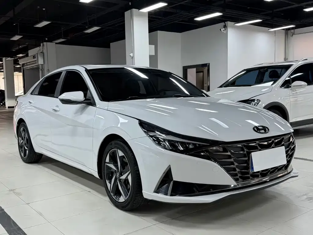 Hyundai Elantra 2022 из CN, фото 4