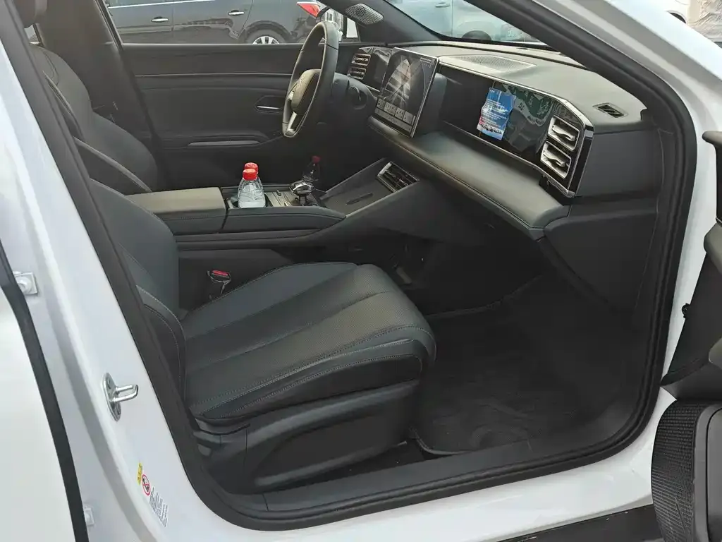 BYD Qin L 2025 из CN, фото 3