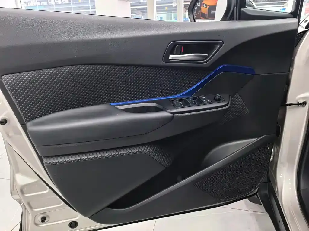 Toyota C-HR 2022 из CN, фото 9