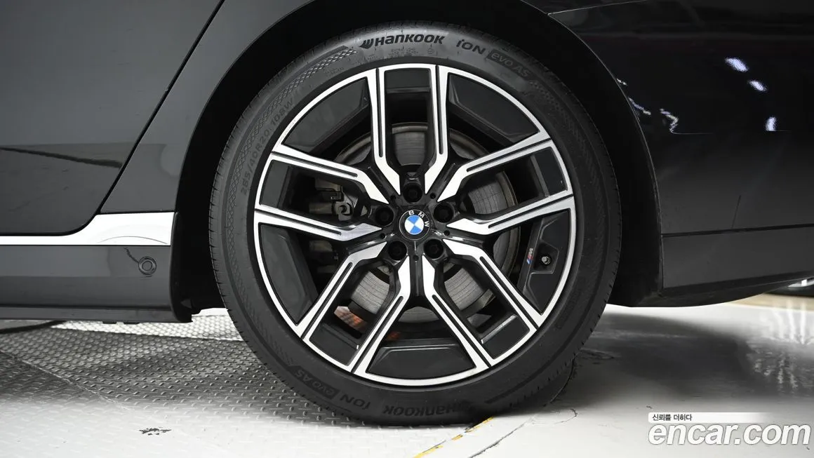 BMW i7 2024 из KR, фото 4
