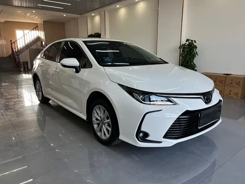Toyota Corolla 2023 из CN, фото 5
