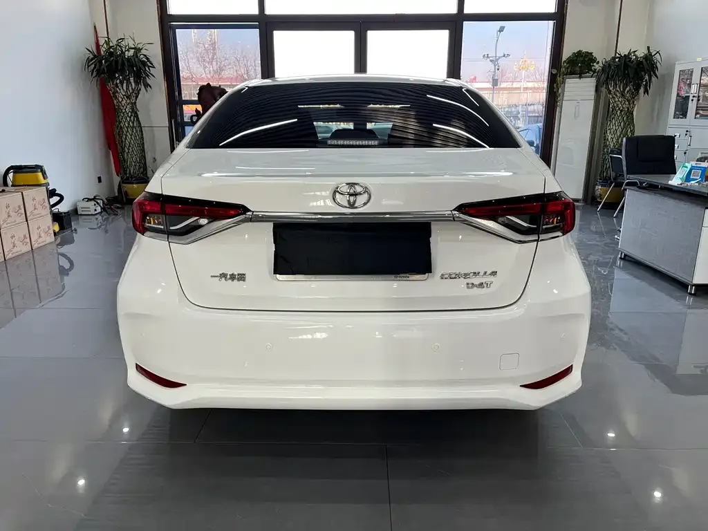 Toyota Corolla 2023 из CN, фото 4