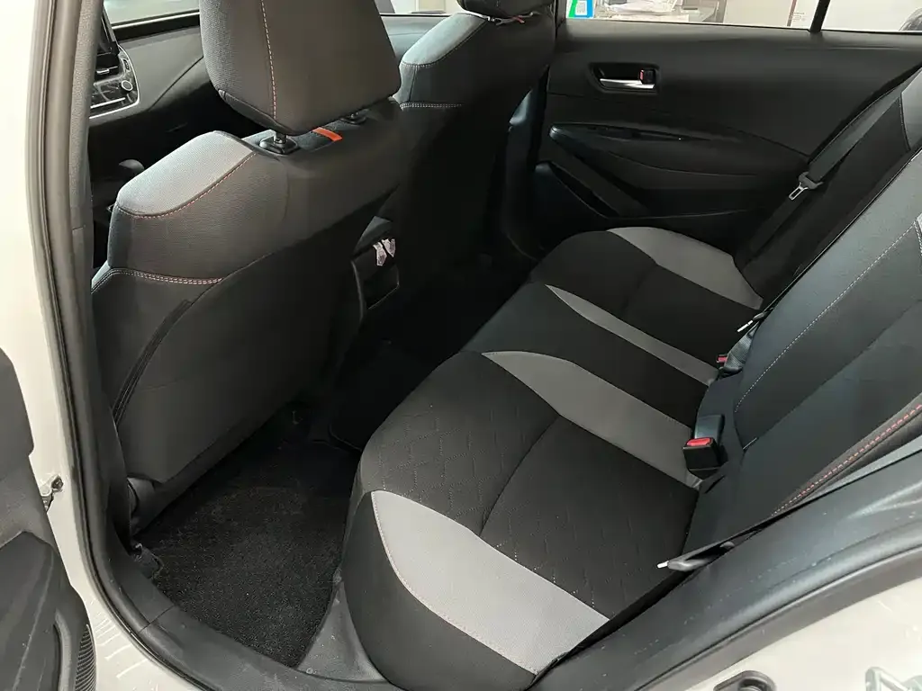 Toyota Corolla 2023 из CN, фото 7