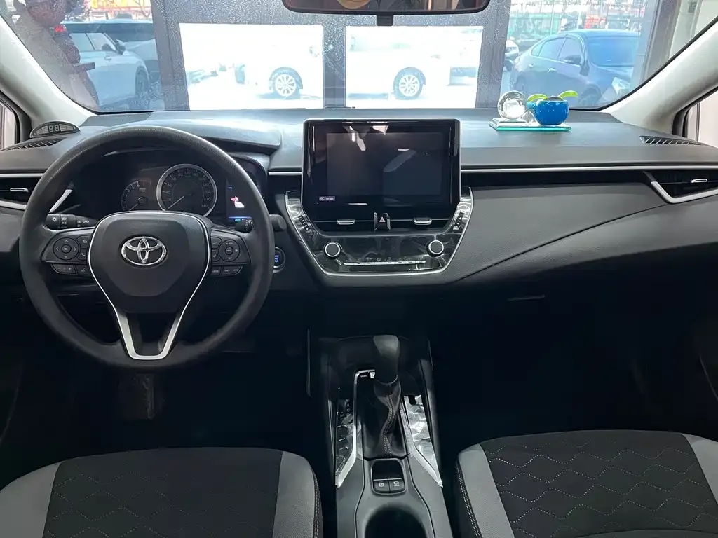 Toyota Corolla 2023 из CN, фото 3