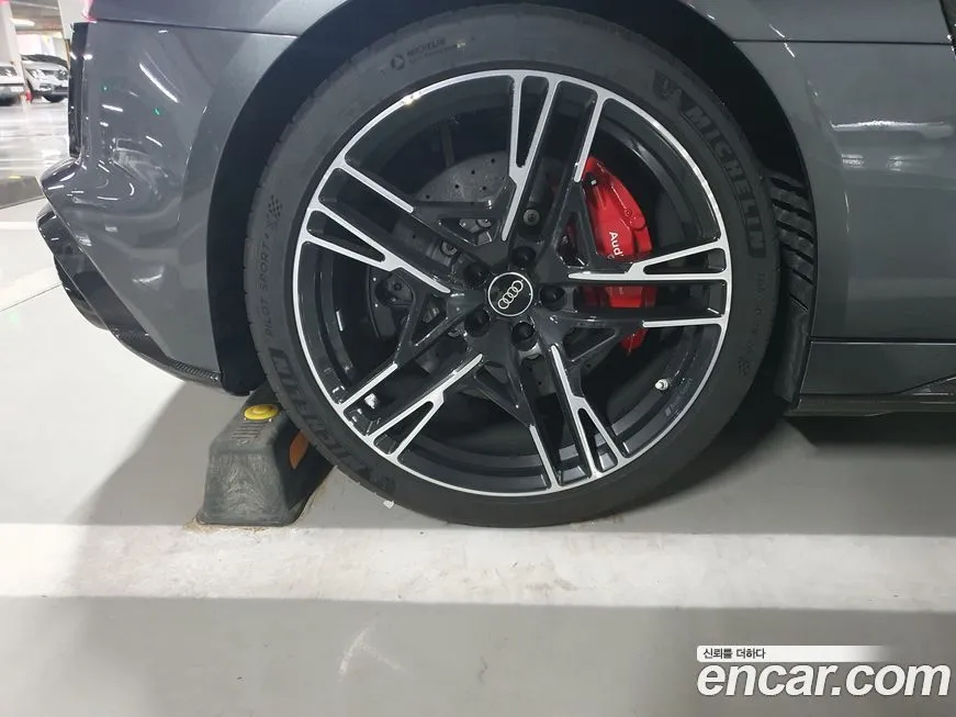 Audi R8 2022 из KR, фото 6