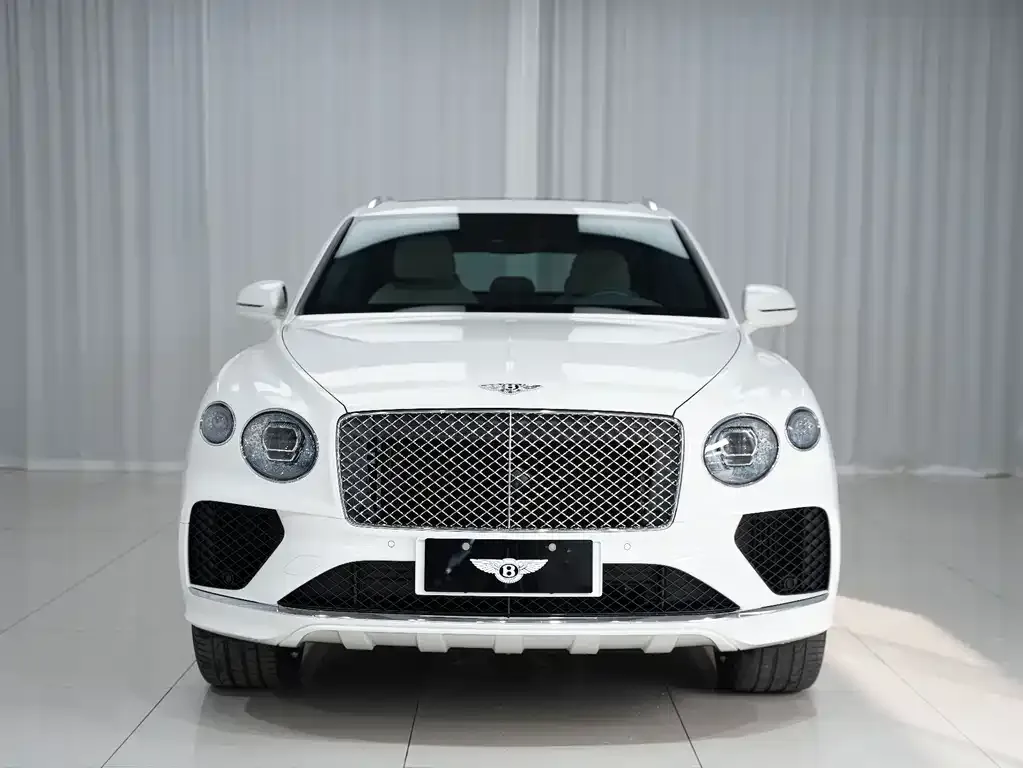 Bentley Bentayga 2022 из CN, фото 9