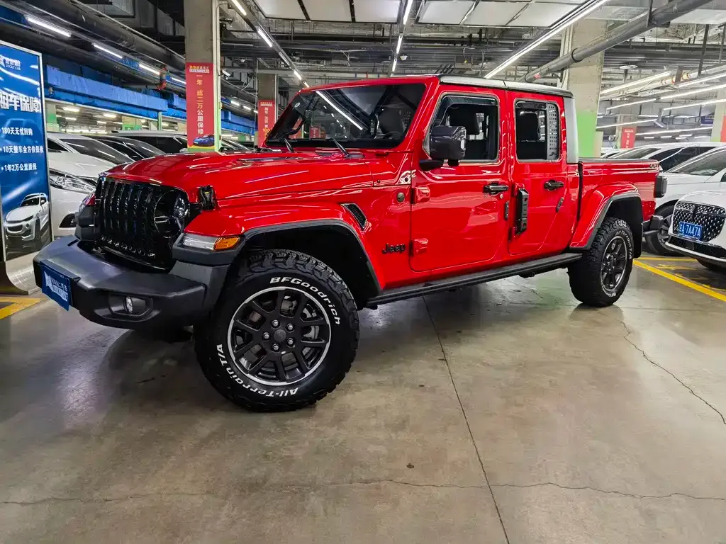 Jeep Gladiator 2024 из CN, фото 1