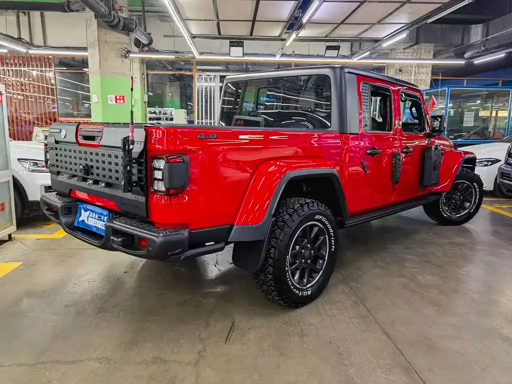Jeep Gladiator 2024 из CN, фото 4