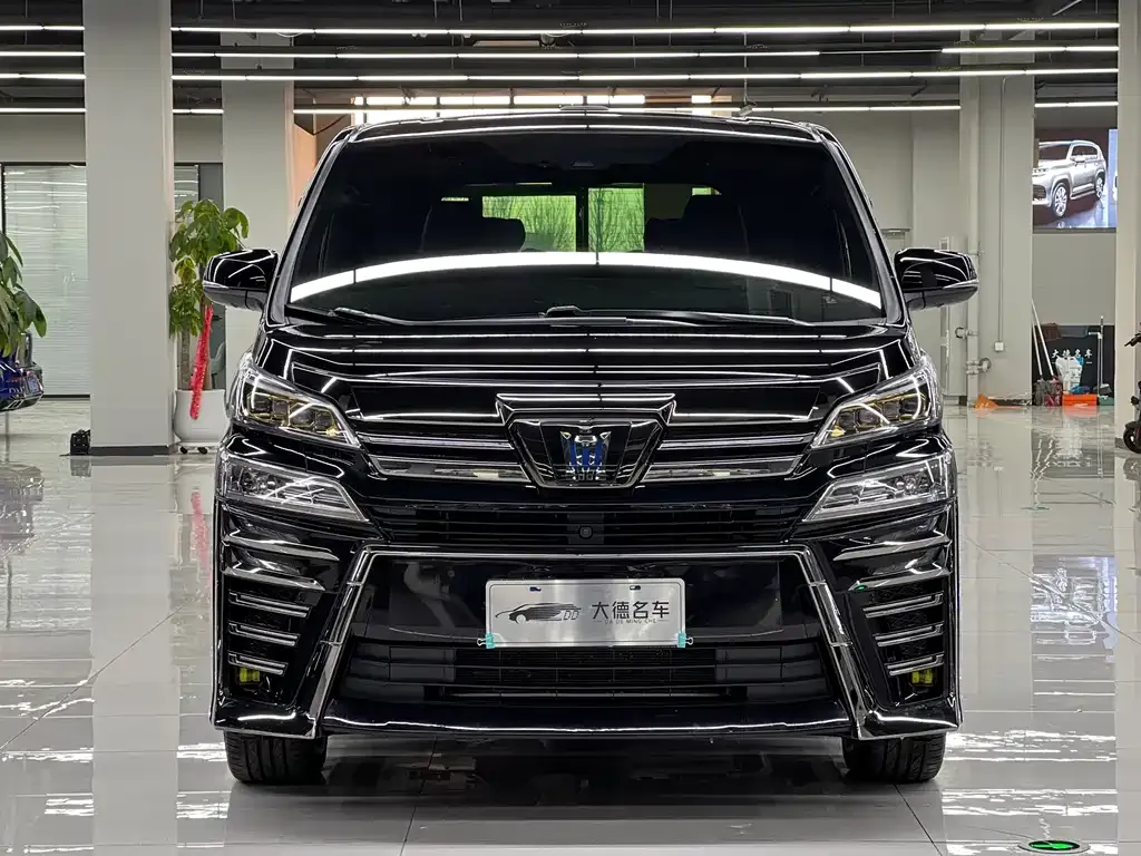 Toyota Vellfire 2023 из CN, фото 4