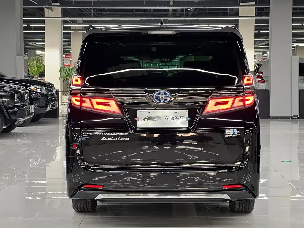Toyota Vellfire 2023 из CN, фото 10