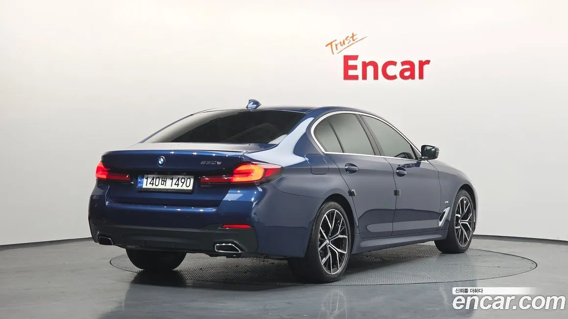 BMW 5-Series 2021 из KR, фото 2