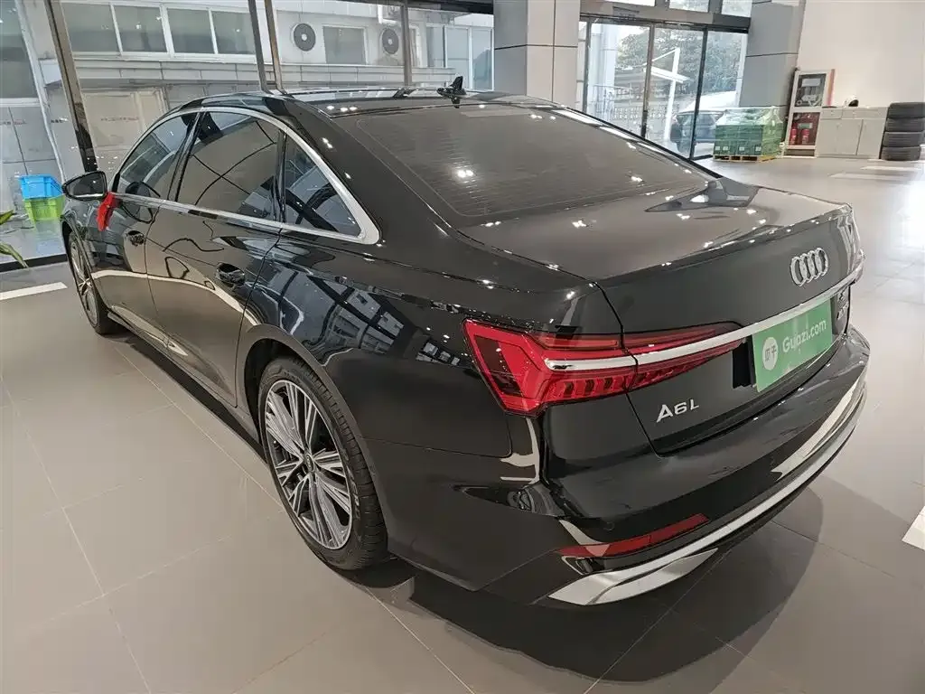 Audi A6L 2025 из CN, фото 3