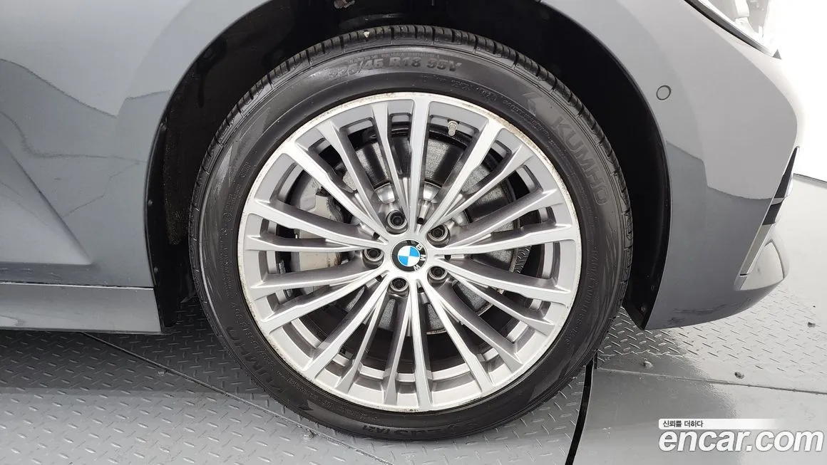 BMW 3-Series 2021 из KR, фото 10