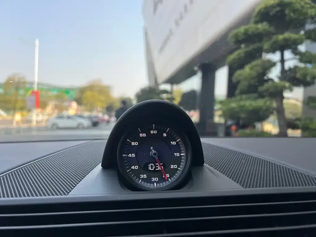 Porsche Panamera 2023 из CN, фото 7