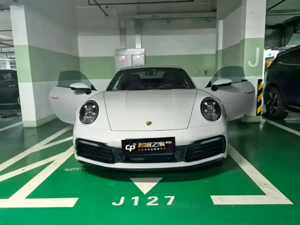 Porsche 911 2024 из CN, фото 4