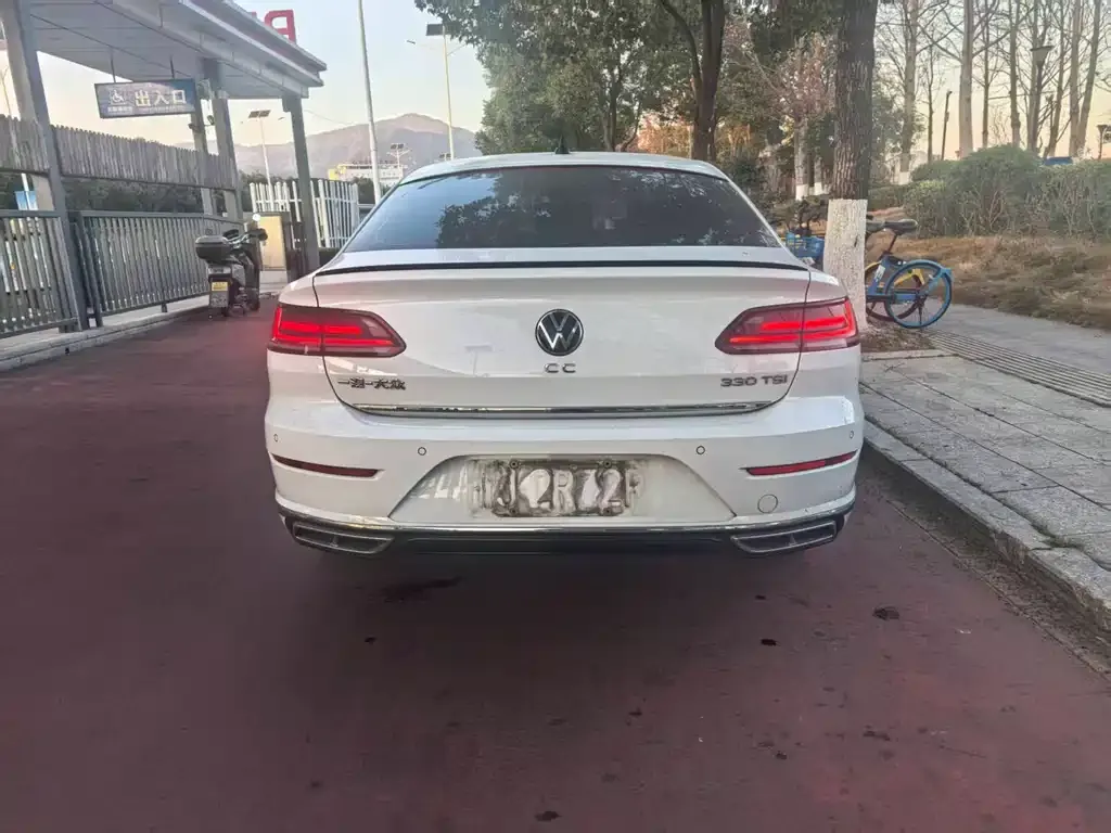 Volkswagen CC 2023 из CN, фото 7