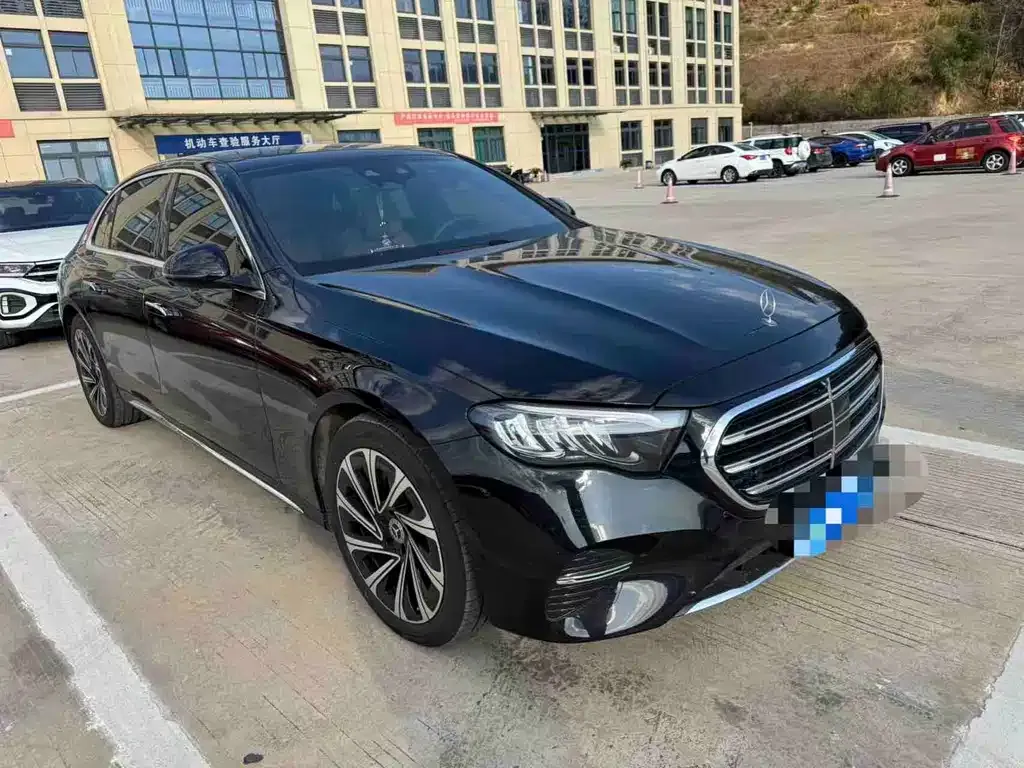 Mercedes-Benz E-Class 2024 из CN, фото 3