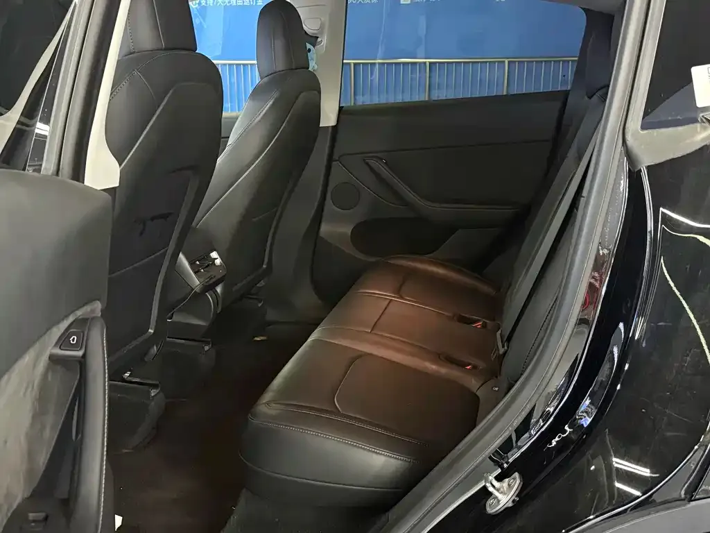 Tesla Model Y 2022 из CN, фото 2