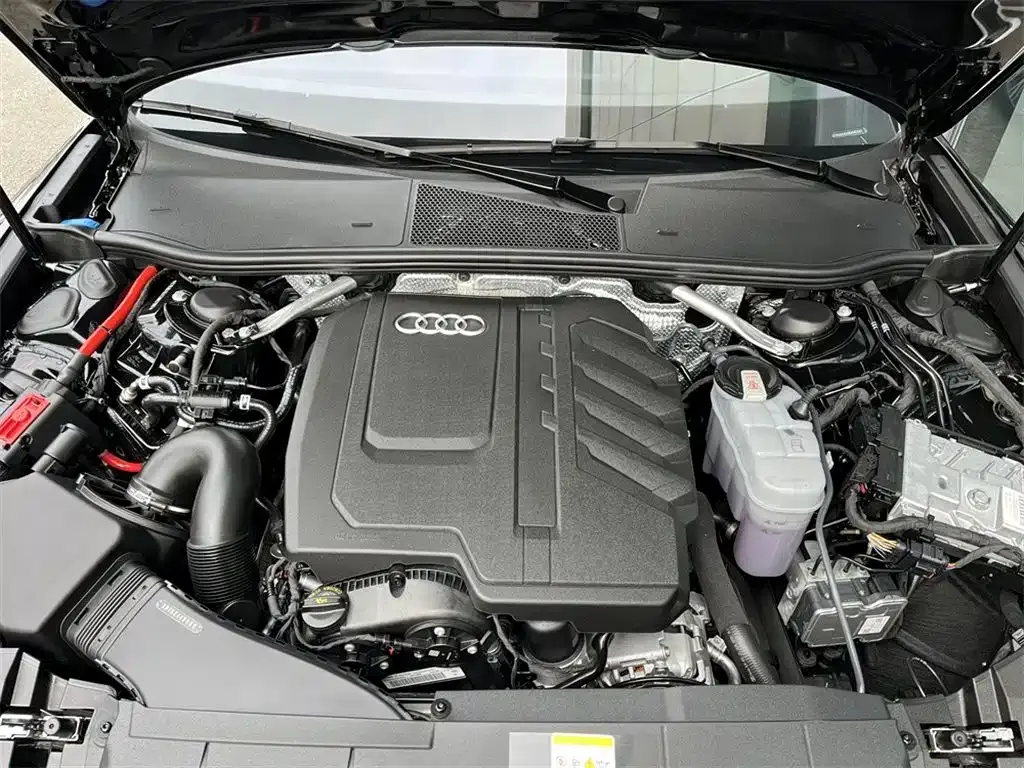Audi A6L 2025 из CN, фото 6