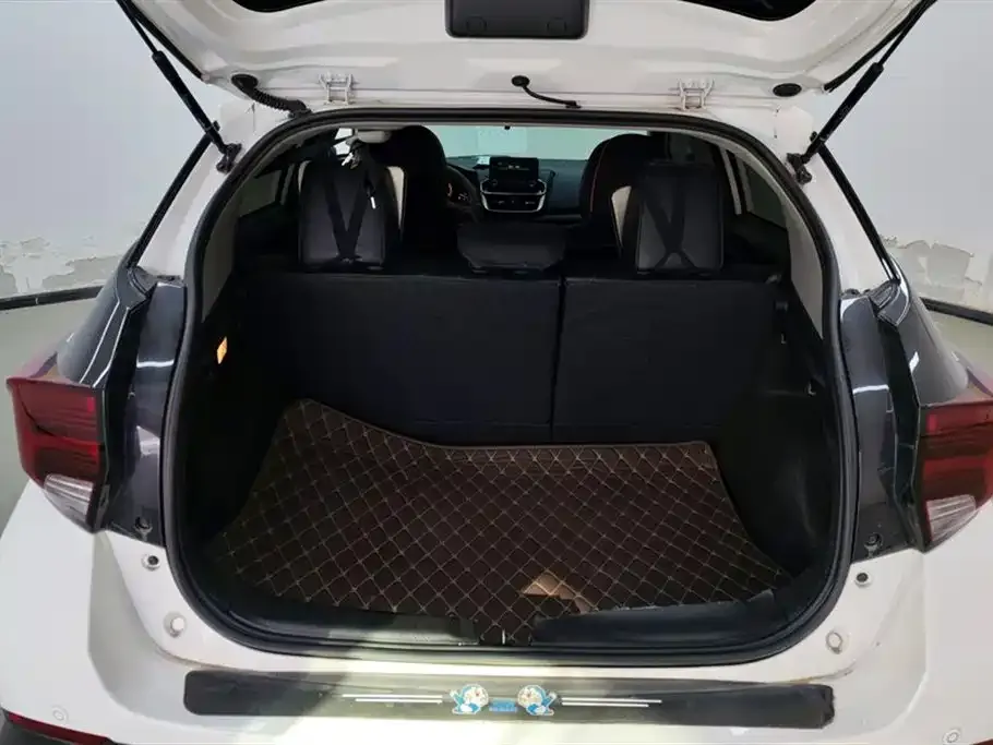 Toyota Yaris L 2023 из CN, фото 5