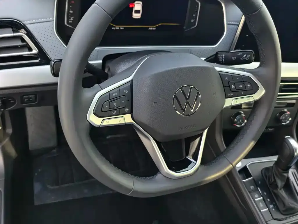 Volkswagen Lavida 2025 из CN, фото 3