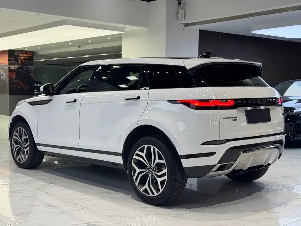 Land Rover Evoque 2023 из CN, фото 2